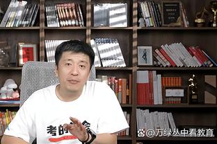 德媒：桑乔回归多特的新鲜感正在消失，他总是在场上散步